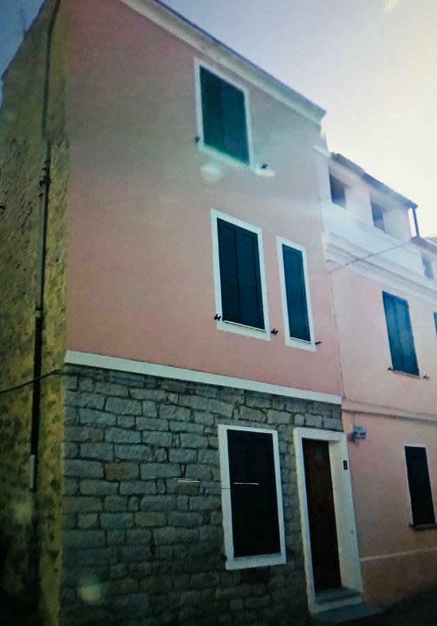 Sardegna Vicino Ad Olbia "La Casa Nel Vicolo" Villa Berchidda Exterior photo