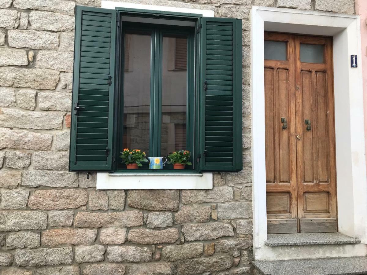 Sardegna Vicino Ad Olbia "La Casa Nel Vicolo" Villa Berchidda Exterior photo
